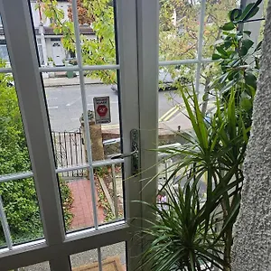  Apartment Ensuite Double Elizabeth Line Abbeywood
